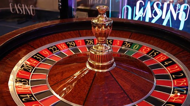 Demo mode interface showing virtual credit balance and game selection